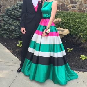 Sherri Hill prom dress